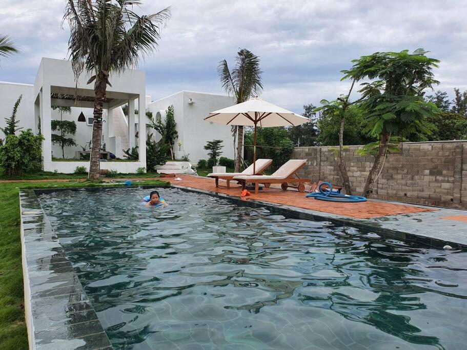 Ho Lan Retreat, Villa Mat Bien Danh Cho 8 Nguoi. Pho Tri Exterior photo